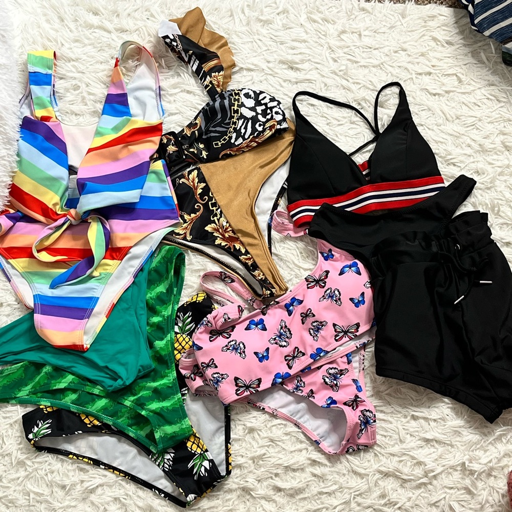 Size Small Swimmingsuit Bundle! 👙